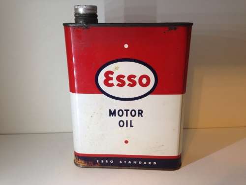 OLD FRENCH ESSO 2 LITER OIL CAN - WOW, WHAT A CAN! -