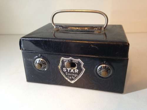 MADE IN JAPAN VINTAGE TIN LITHO SAVINGS BANK  - GREAT FIND -