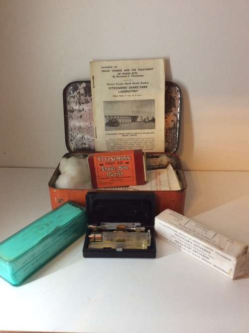 FITZSIMONS VINTAGE SNAKE BITE OUTFIT TIN - WITH CONTENTS - GREAT FIND -