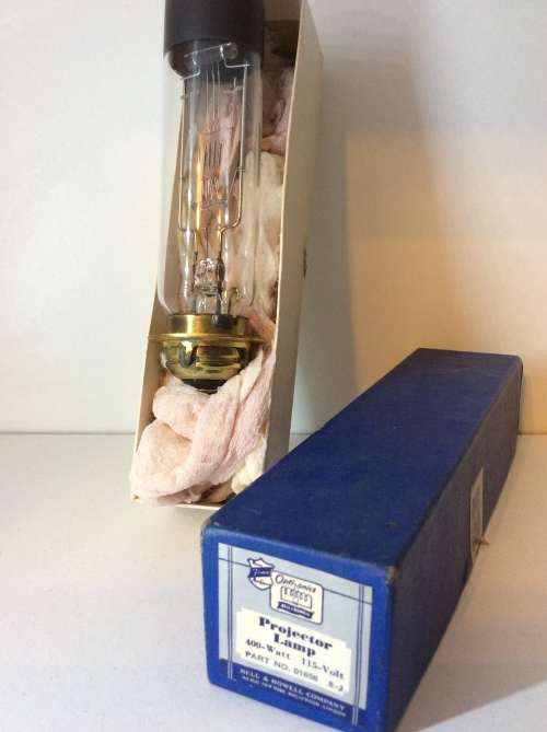 VINTANGE PROJECTOR LAMP - BELL AND HOWELL COMPANY - GREAT RARE FIND -