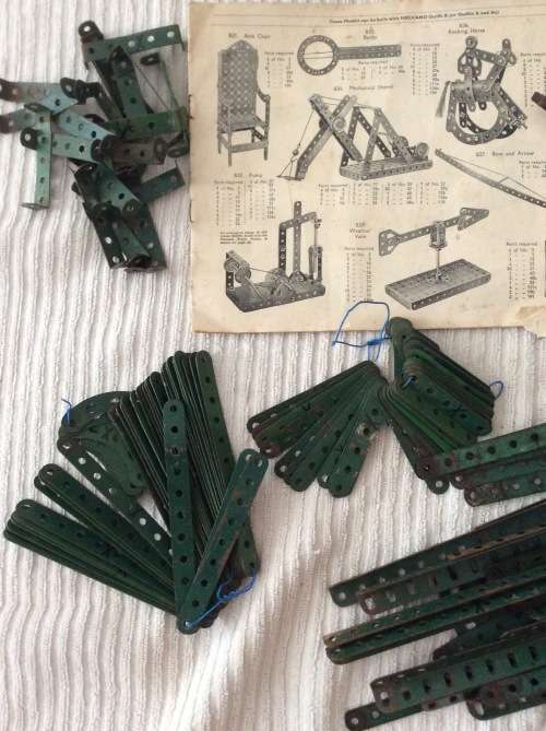 MASSIVE COLLECTION MECCANO VINTAGE BUILDING PARTS - THIS IS SOMETHING SPECIAL - MECCANO ENGLAND -