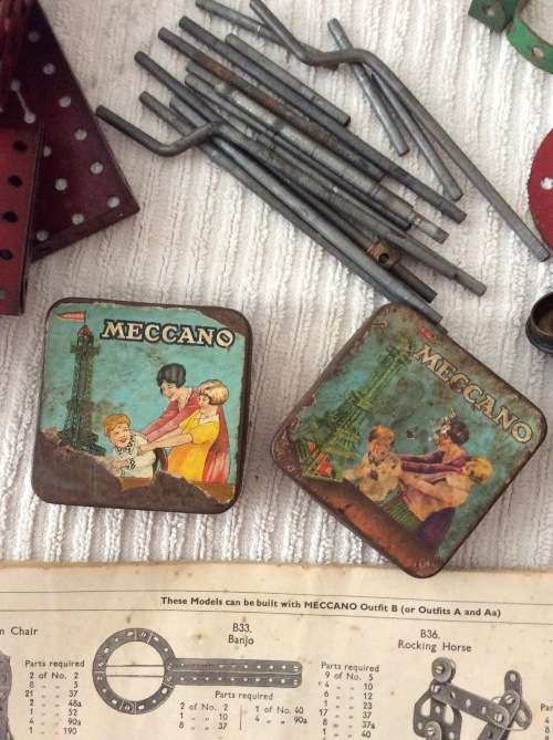 MASSIVE COLLECTION MECCANO VINTAGE BUILDING PARTS - THIS IS SOMETHING SPECIAL - MECCANO ENGLAND -