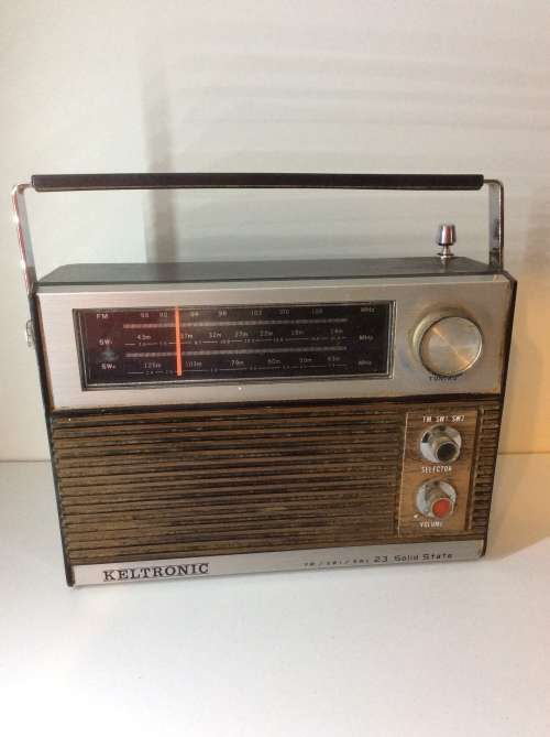 OLD KELTRONIC 3 BAND RADIO - GREAT OLD ITEM -  WORKED WHEN TESTED -
