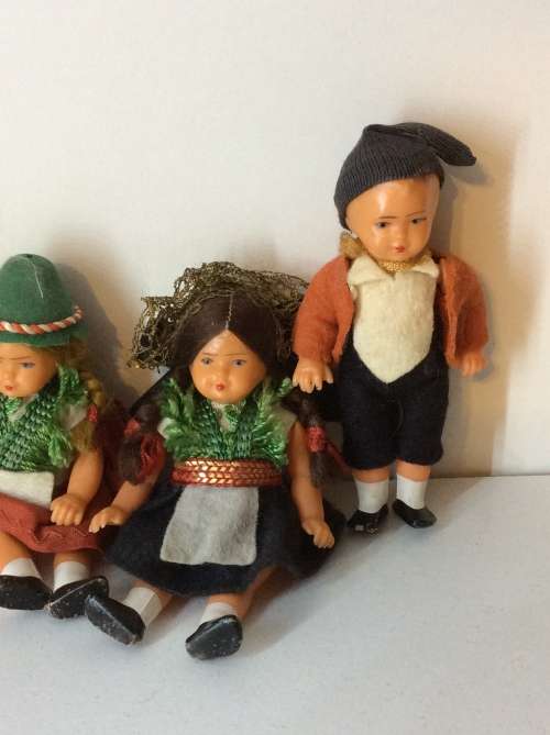 SET FOUR OLD AND RARE WEST GERMAN BAKERLITE DOLLS - 8cm TALL - RARE FIND -