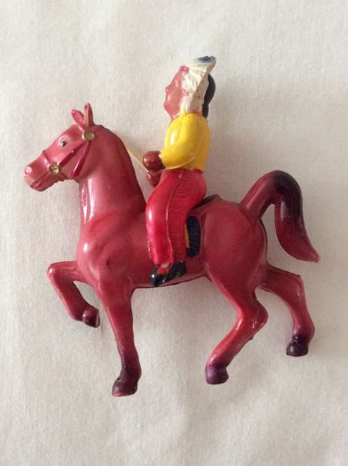 PRE 1960s JAPAN MADE CELLULOID INDIAN ON HORSE - 8 cm HIGH  - VERY RARE FIND -