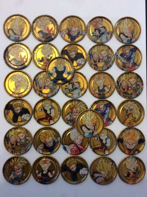 32 GOLD METAL 2003 DRAGONBAL Z  TAZOS - RARE FIND - ALL ONE BID -