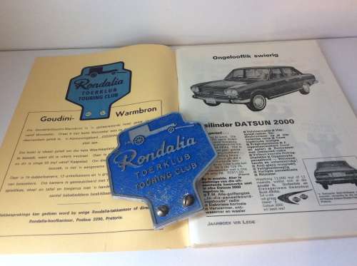 OLD RONDALIA CLUB BADGE & YEARBOOK - GREAT FIND -