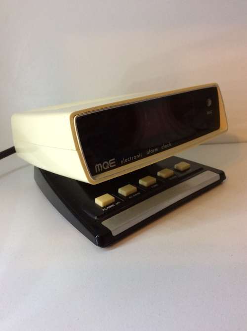 RETRO 1980s DIGITAL ALARM CLOCK - STILL WORKING - GREAT FIND -