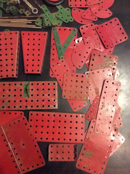 VINTAGE MECCANO ENGLAND - LARGE COLLECTION OF OVER 150 PARTS - ALL FOR ONE BID - GREAT FIND -
