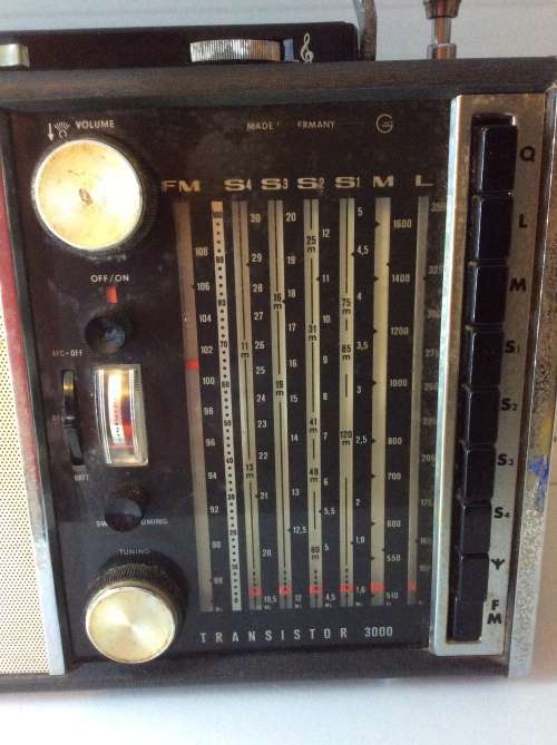 1965 GRUNDIG - OCEAN BOY 3000 TRANSISTOR RADIO - WORKING - AMAZING - PLEASE READ DESCRIPTION -