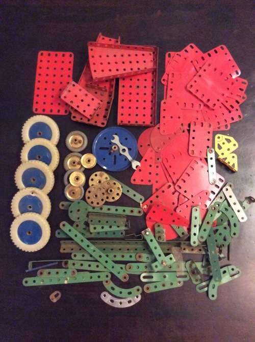 VINTAGE MECCANO ENGLAND - MASSIVE JOBLOT - ALL FOR ONE BID - GREAT FIND -