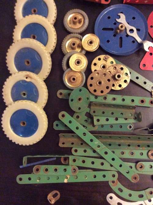 VINTAGE MECCANO ENGLAND - MASSIVE JOBLOT - ALL FOR ONE BID - GREAT FIND -