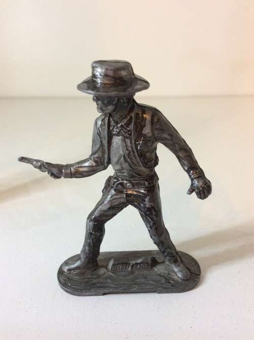 1960s LONE STAR ENGLISH LEAD FIGURES - LOT FOUR INDIANS & COWBOYS - GREAT DETAIL -