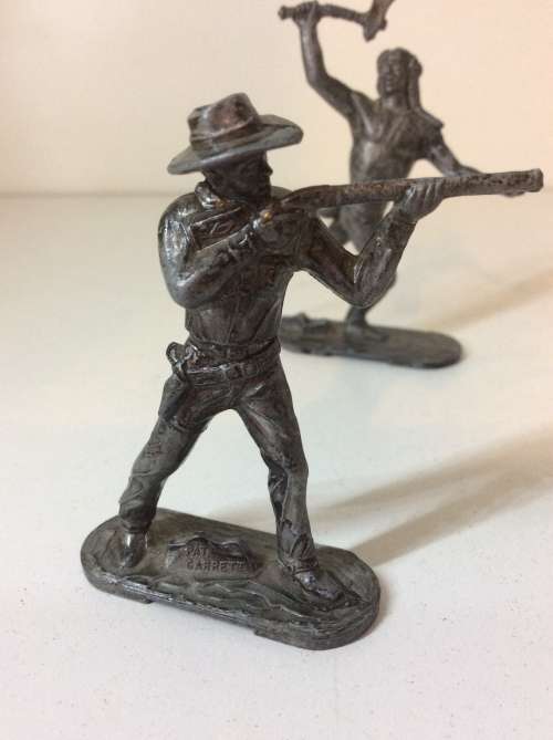 1960s LONE STAR ENGLISH LEAD FIGURES - LOT FOUR INDIANS & COWBOYS - GREAT DETAIL -