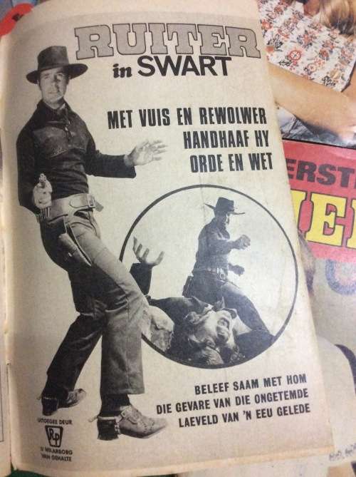 1970s AFRIKAANS 5 PICTURE BOOKS - BID PER BOOKLET TO TAKE THE LOT - CONDITION WELL READ -