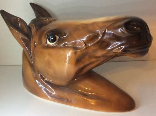 LARGE CERAMIC HORSE HEAD - 30cm HIGH - WALL HANGER - AMAZING DETAIL.- 18cm from wall -
