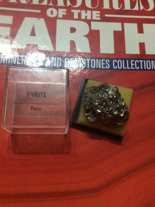 LARGE GEM STONE COLLECTION - EVERYTHING FOR ONE BID -