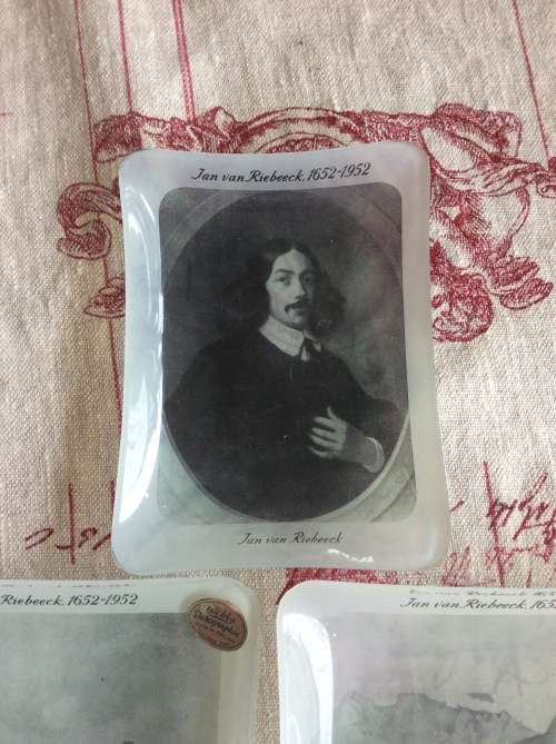 WEBBY ENGLAND - SET 7 JAN VAN RIEBEECK 1952 GLASS SMALL BOWLS - AMAZING FIND -