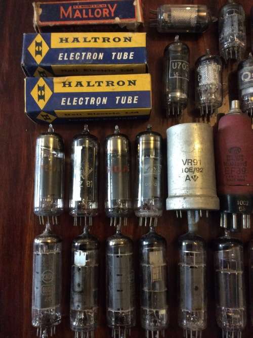 42 OLD RADIO VALVES/TUBES - NOT TESTED - BID PER VALVE TO TAKE ALL 42 -
