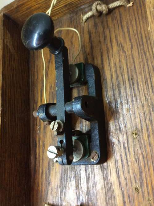 1910s to 1920s EDISON BEL CRYSTAL RADIO CASE - CONVERTED WITH MORSE CODE KEY - SPECIAL ITEM -