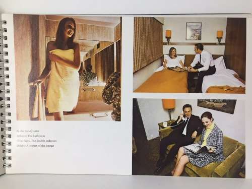 BLUE TRAIN - 1970s BILINGUAL HISTORY BOOKLET WITH STUNNING POSTCARD -