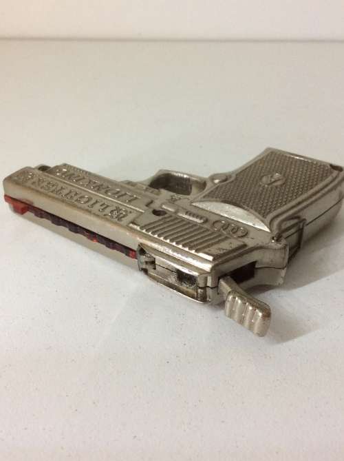 VINTAGE REVOLVER LIGHTER - SUPER COOL -