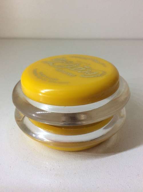 RUSSELL YO YO - MADE IN MEXICO YELLOW WITH GOLD WRITING -