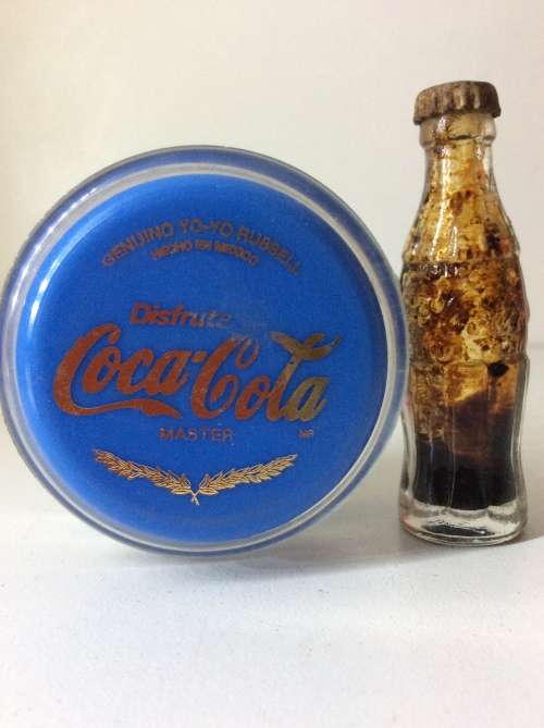RUSSELL YO YO - MADE IN MEXICO BLUE WITH GOLD WRITING - PLUS MINIATURE COKE BOTTLE -