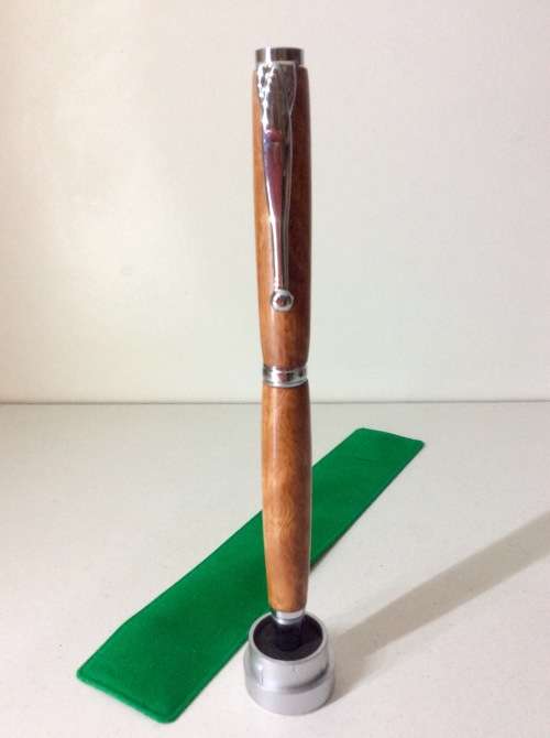 RED RIVER GUM WOOD PEN - L&L WOOD TURNERS - NEW HAND MADE WITH TWIST MECHANISM - BEAUTIFUL GIFT -