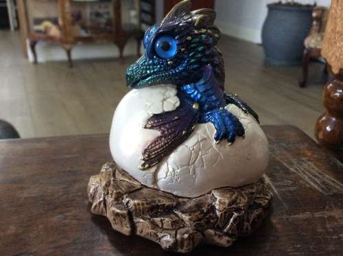 WINDSTONE EDITION - BABY DRAGON HATCHLING - CALIFORNIA USA CERAMIC - 1984 -