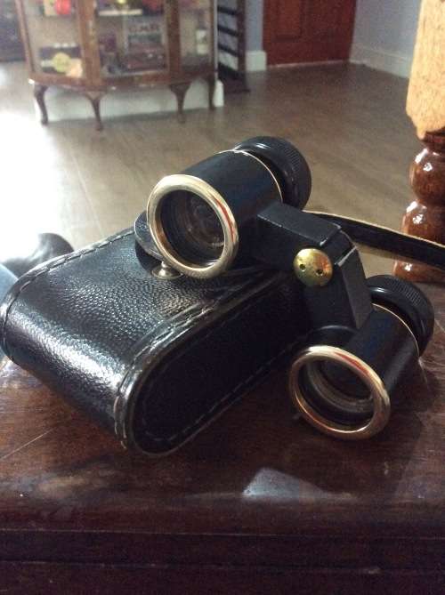 VERY OLD PAIR OF RUSSIAN OPERA GLASSES IN ORIGINAL CASE - CIRCA 1950s -