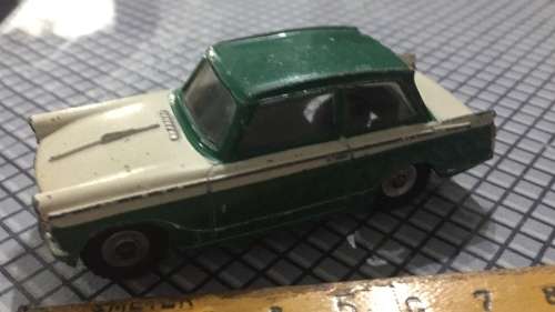 DINKY TOYS TRIUMPH