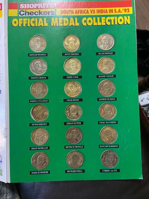 COMPLETE SET 1992 CRICKET COINS