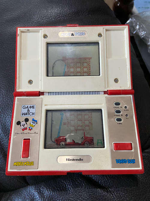 NINTENDO GAMEandWATCH - PLEASE READ DESCRIPTION -