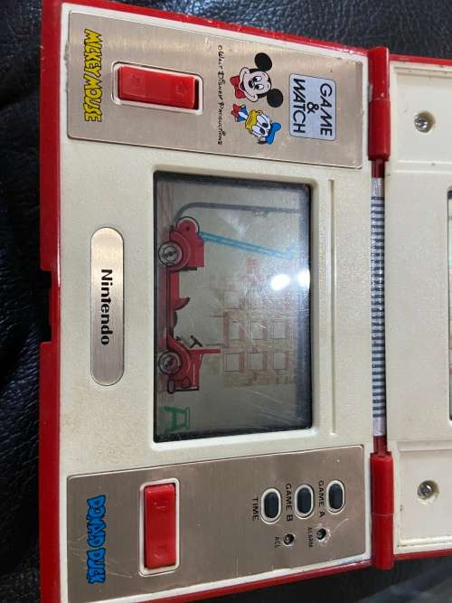 NINTENDO GAMEandWATCH - PLEASE READ DESCRIPTION -