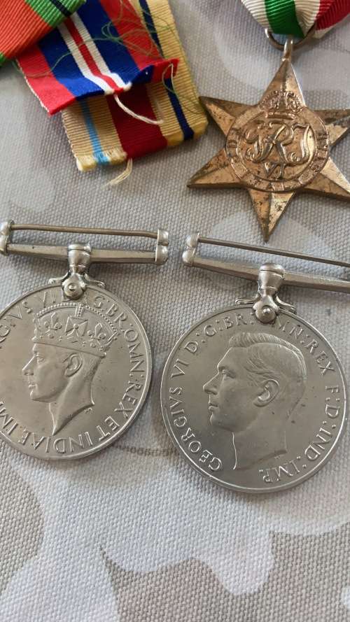 WW II MEDAL GROUP - ISSUED TO SAME SOLDIER