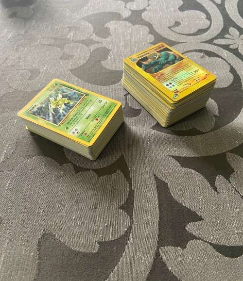 Pokémon cards - from 1999 and higher-lots of Holo cards-Genuine cards