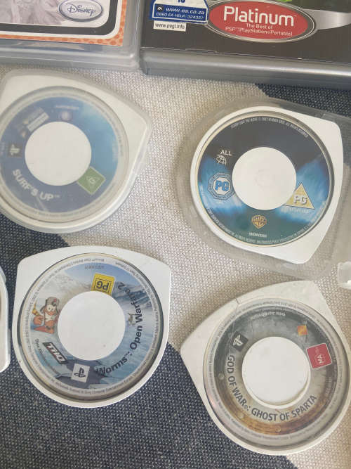 25 PSP GAMES ALL FOR ONE BID !!!!!!