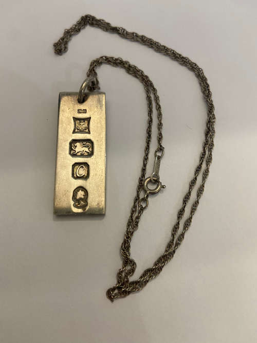 ENGLISH HALLMARK SILVER NECKLACE