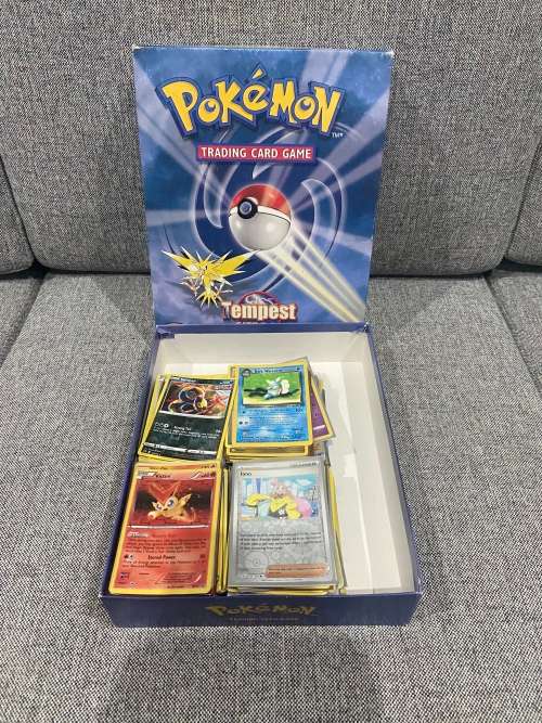 LOT OF HOLOGRAPHIC POKÉMON CARDS (READ DESCRIPTION)