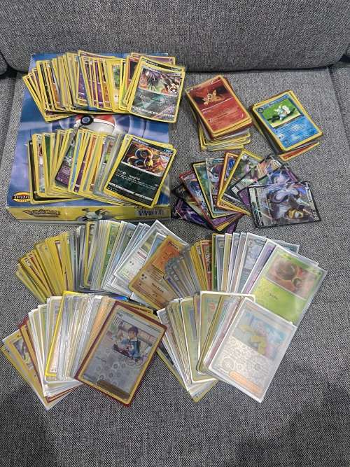 LOT OF HOLOGRAPHIC POKÉMON CARDS (READ DESCRIPTION)