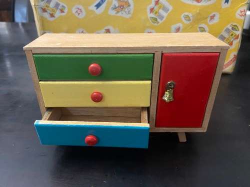 1970s JAPAN MADE DOLL HOUSE FURNITURE - NEW OLD STOCK - STUNNING SET -