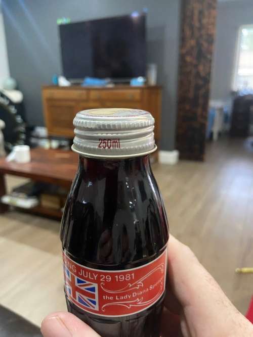 SEALED 1981 COCA COLA BOTTLE - PRINCESS DIANA WEDDING -