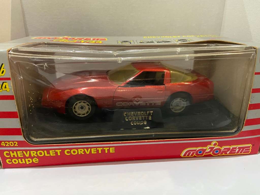 1988 MAJORETTE 1:24 CHEVROLET CORVETTE