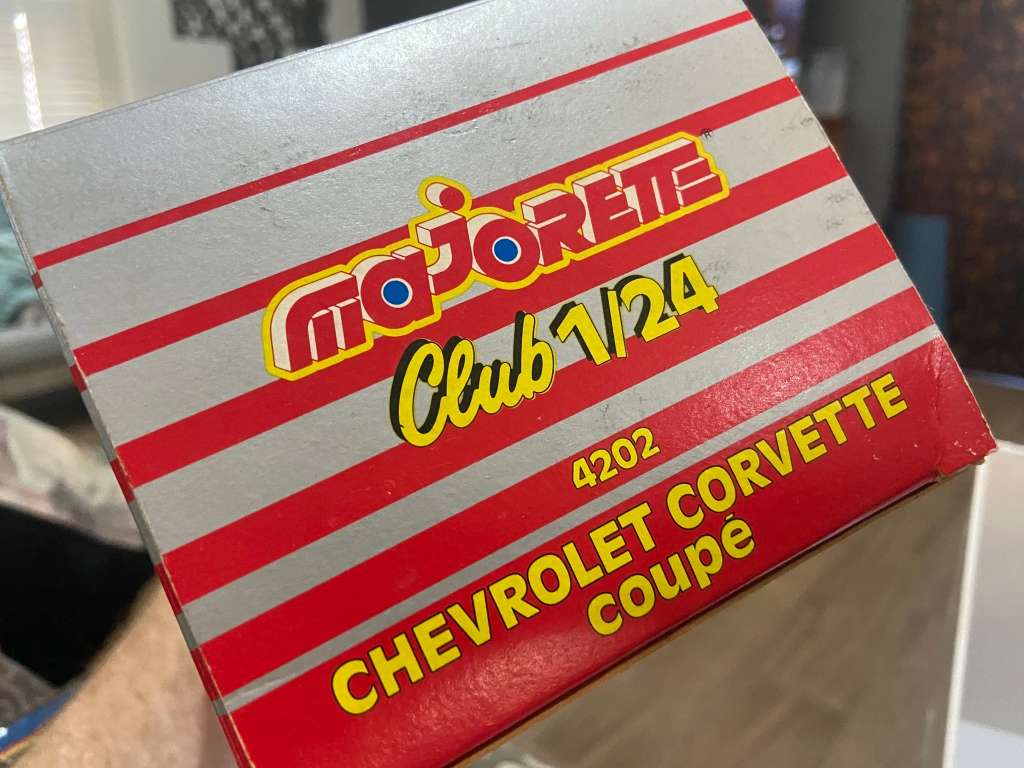 1988 MAJORETTE 1:24 CHEVROLET CORVETTE