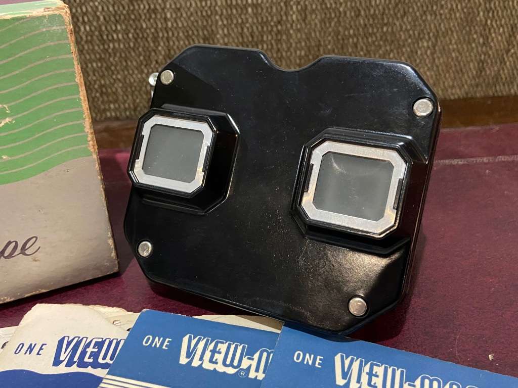 USA VIEW MASTER FROM 1950s WITH 11 SLIDES ORIGINAL BOX