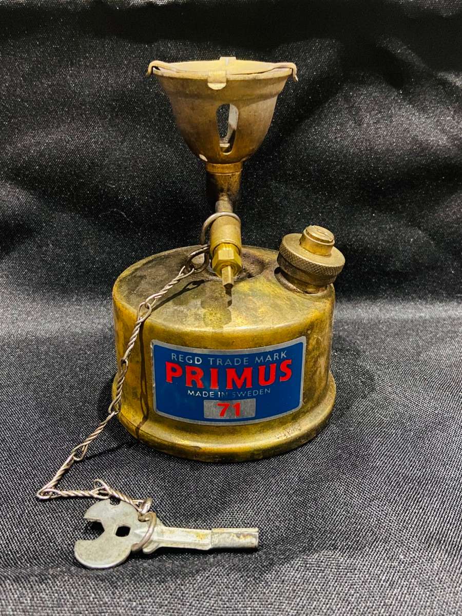 OLD PRIMUS CAMPING STOVE - GREAT FIND -
