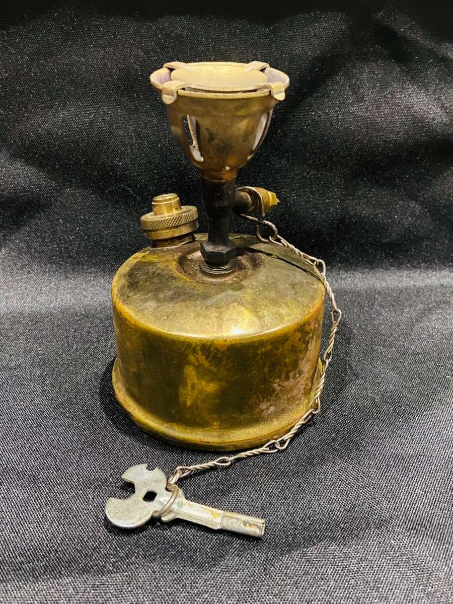 OLD PRIMUS CAMPING STOVE - GREAT FIND -