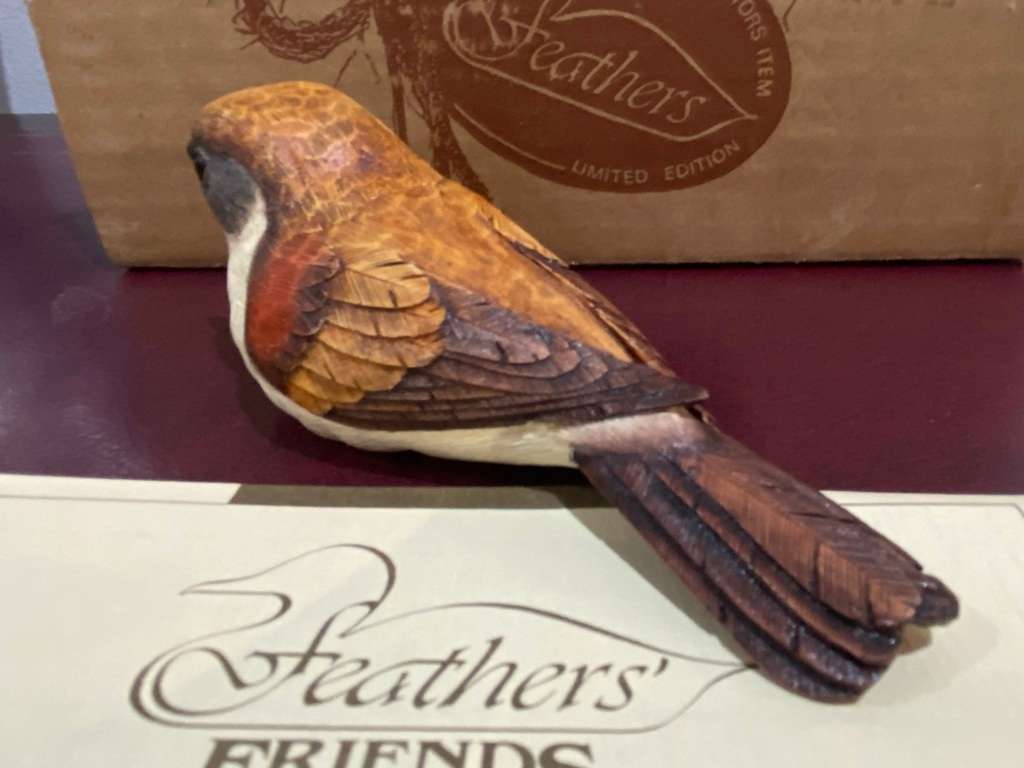HOUSE SPARROW/HUIS MOSSIE - STUNNING FEATHERS FRIENDS RESIN CASTING - KNYSNA - Hand painted-