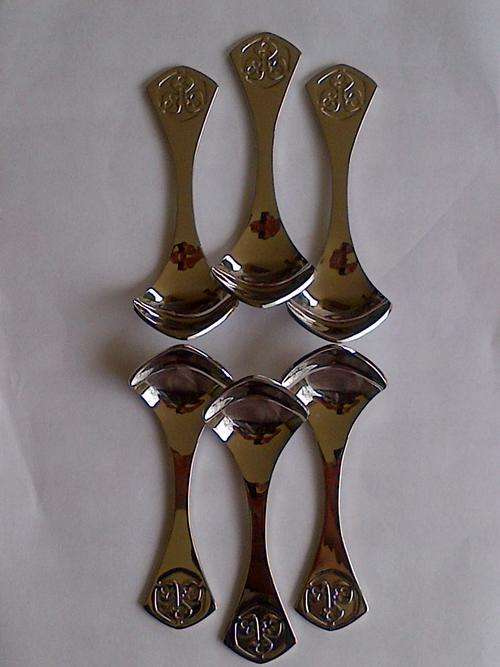 CARROL BOYES - SET OF SIX TEASPOONS - GREAT FIND!